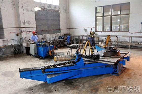 不銹鋼管加工設備 不銹鋼管加工設備